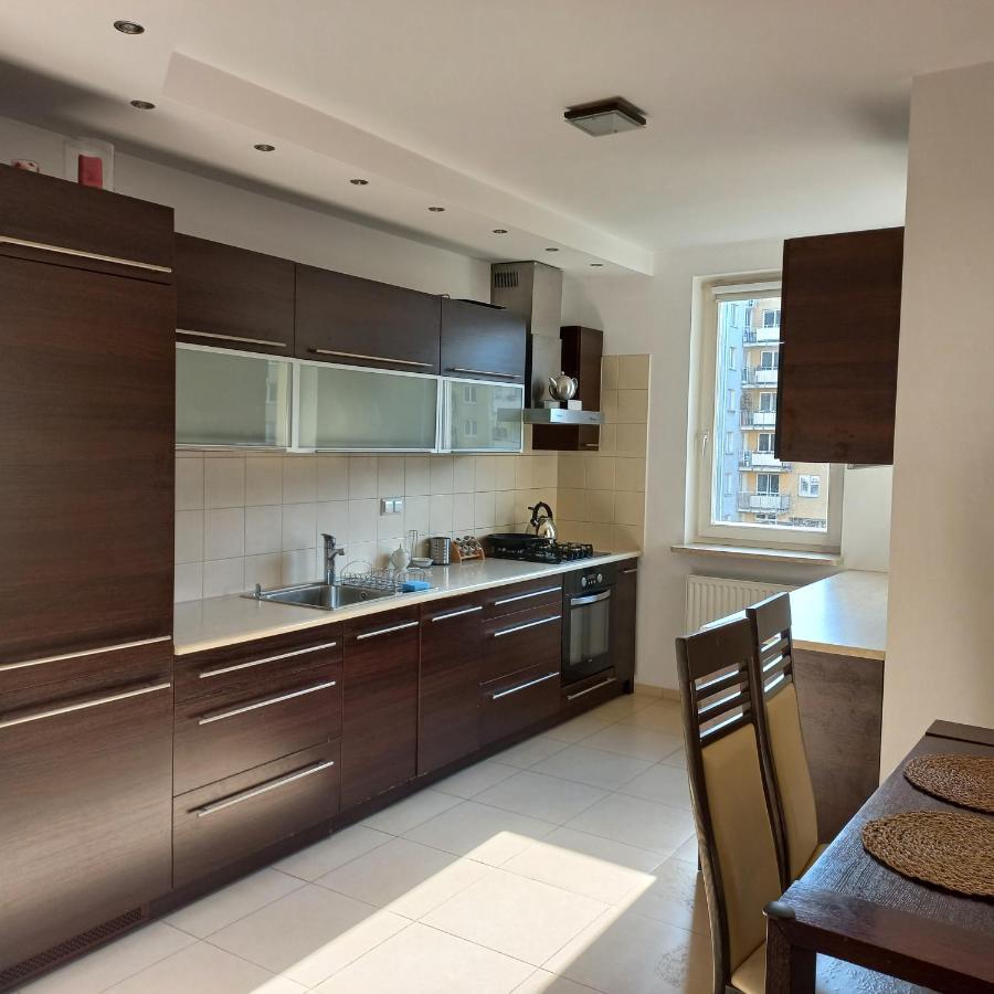 Mieszkanie 2 Pokojowe Warsaw Luaran gambar