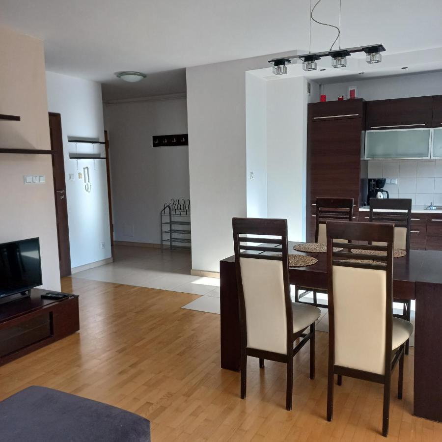 Mieszkanie 2 Pokojowe Warsaw Luaran gambar
